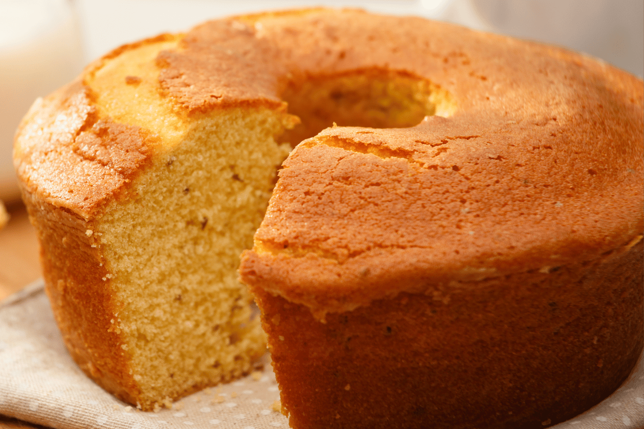 Receita de Bolo Cinco Copos é uma receita prática e versátil que agrada a todos os paladares.