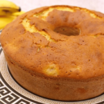 Bolo de banana rápido de liquidificador