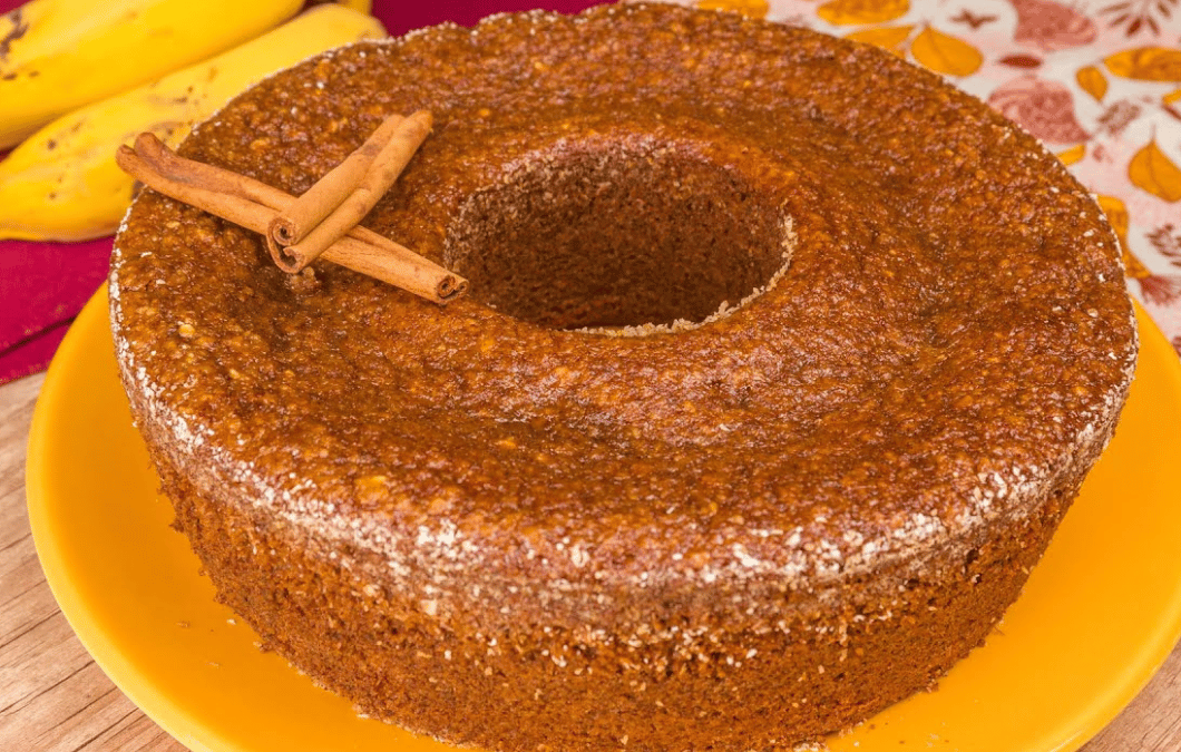 Bolo de banana com aveia