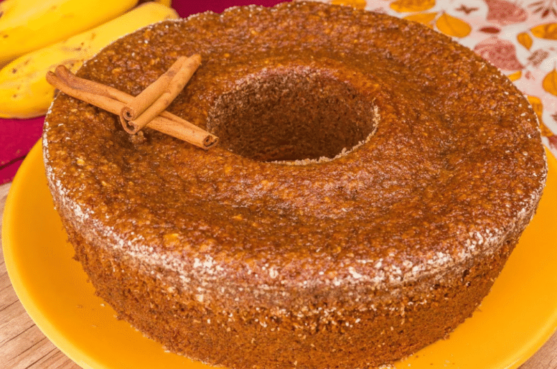 Bolo de banana com aveia