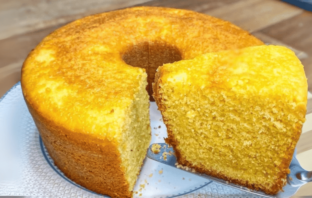 Bolo de milho com leite condensado