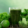 Suco verde com couve e limão