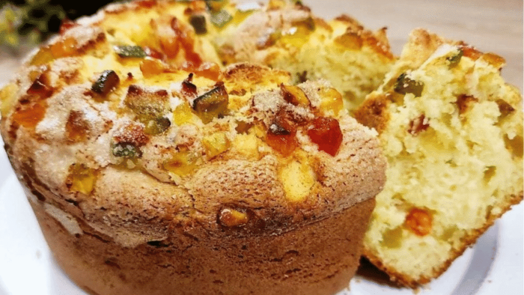 bolo de frutas fofinho decorado com frutas secas