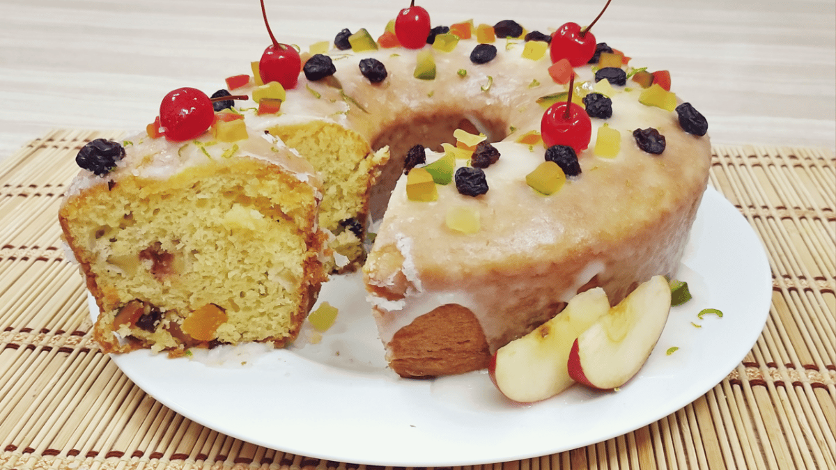 Bolo de frutas cristalizadas