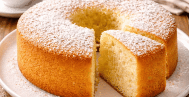 Bolo caseiro tradicional que cresce muito